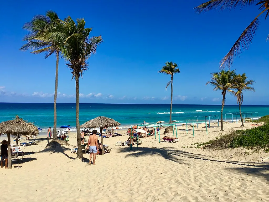 people on the Santa Maria del Mar beach